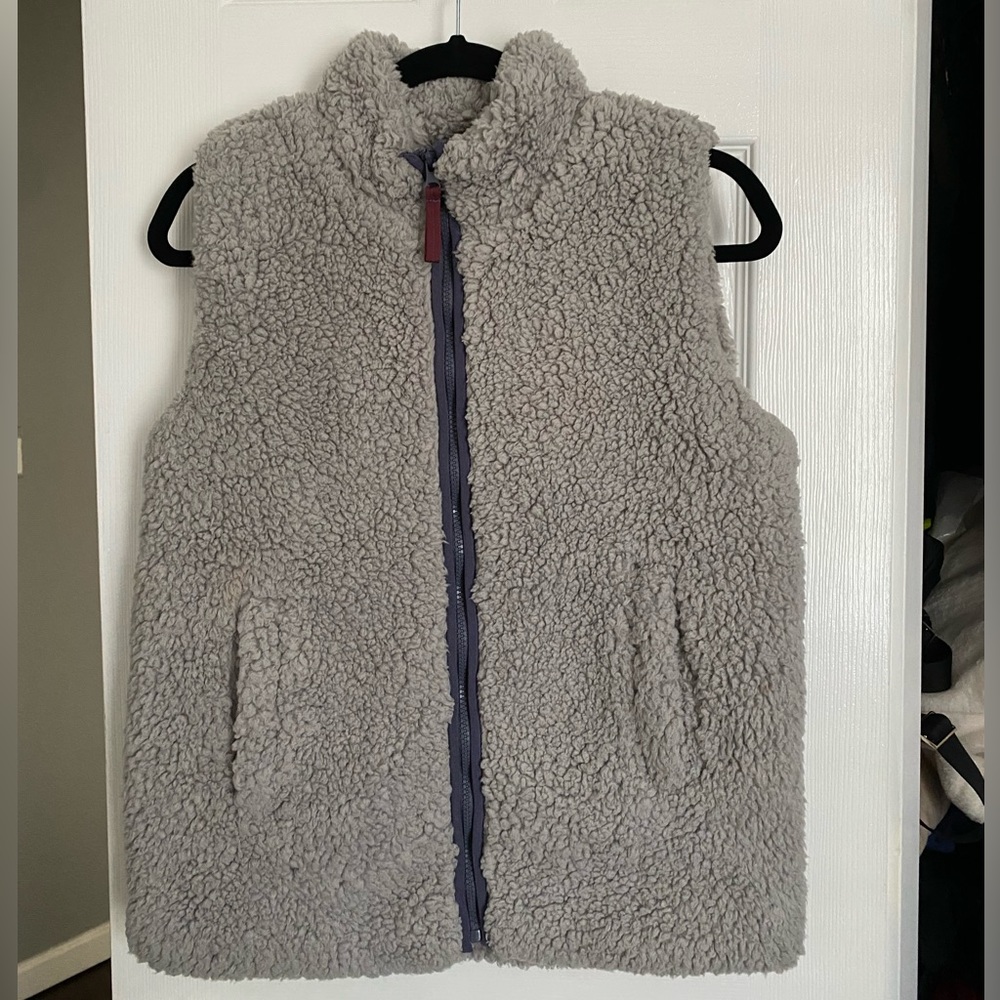 Arizona jean co. Sherpa vest